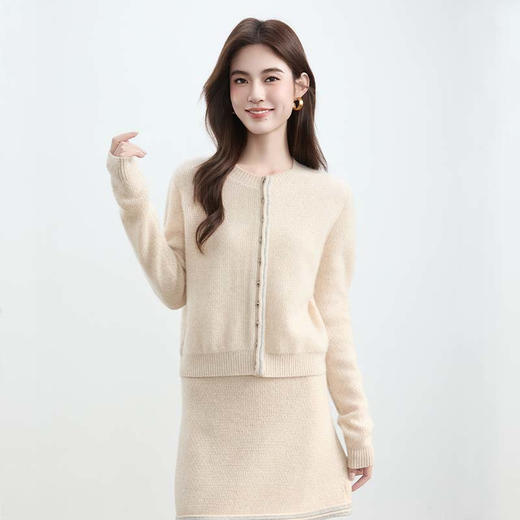 VogoPetite100%山羊绒 复古优雅宽松圆领毛衣开衫 BP142F1501 商品图3