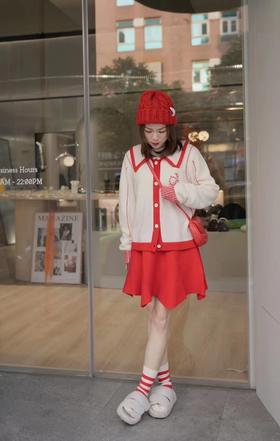 彩色学院羊毛A型半裙