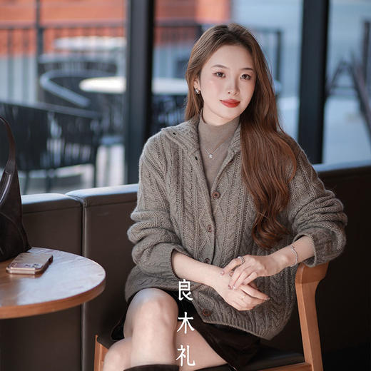 【预售7天】良木礼山羊绒开衫（D251102722F） 商品图0
