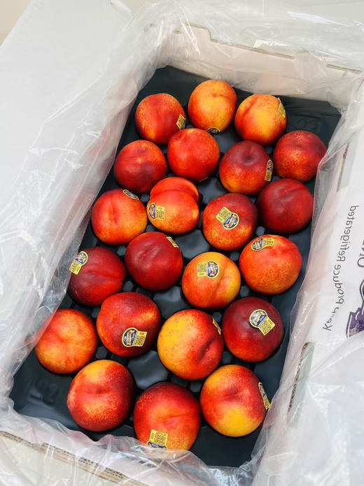 澳洲✈️金腰带黄肉油桃🍑。香甜爽口 😋水分超足。吃一口[色] 一种新鲜的感觉扑面而来 ！清甜 浓浓桃味儿，吃完满嘴的桃香💯 商品图1