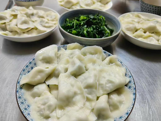 传志水饺 一家开在城西小弄堂里，只做生水饺的小作坊，名气很大 商品图1