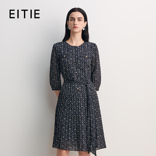 EITIE爱特爱圆领抽绳收腰字母印花图案设计优雅中长款连衣裙8507202 商品图0