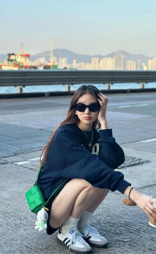 BV Candy Cassette 绿色 牛皮 斜挎包 商品图3