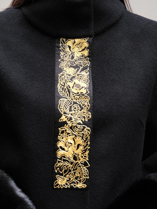 盛唐牡丹 | 手工盘金绣双面穿羊毛外套 商品图5