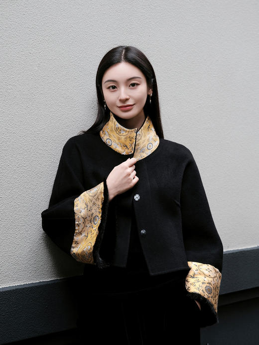 盛唐牡丹 | 手工盘金绣双面穿羊毛外套 商品图2