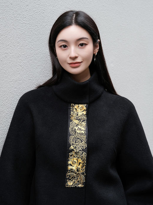 盛唐牡丹 | 手工盘金绣双面穿羊毛外套 商品图1