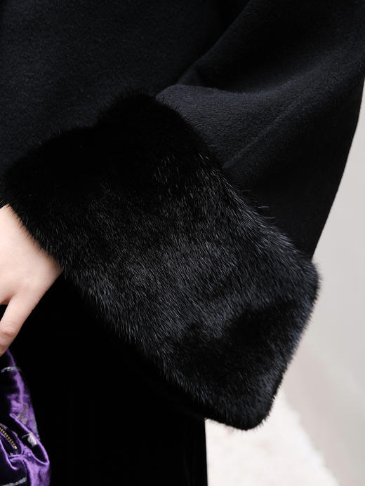 盛唐牡丹 | 手工盘金绣双面穿羊毛外套 商品图6