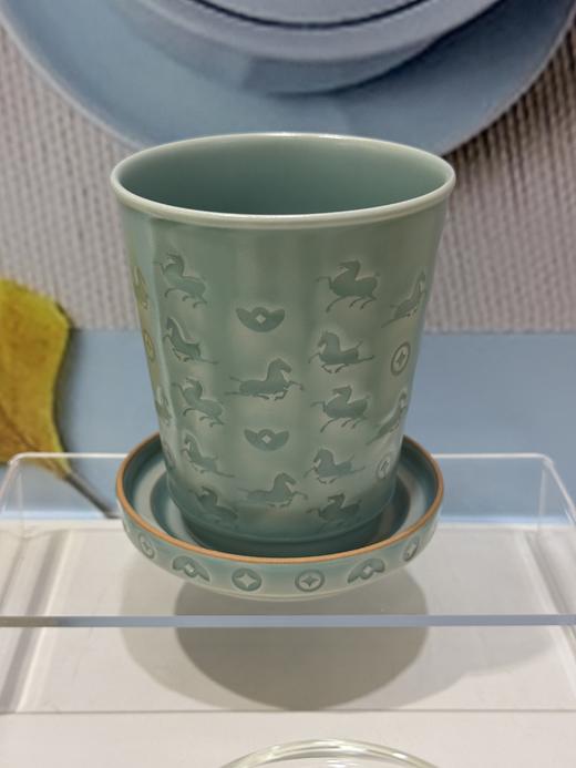 清新中式陶瓷咖啡杯绿色浮雕马上有钱纹装饰家用杯子新年礼物本土斋奔马纹青瓷可乐杯 商品图5