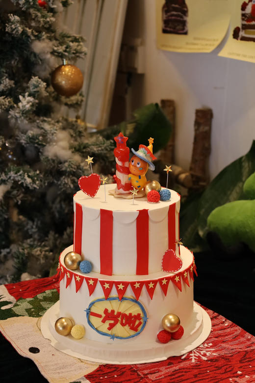 双层许愿星星人蛋糕 商品图3