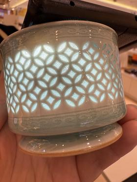 本土斋青瓷粉青玲珑手工马蹄两才盖碗高端功夫茶器镂空重工盖碗青瓷玲珑盖碗容天杯红豆系列青瓷盖碗