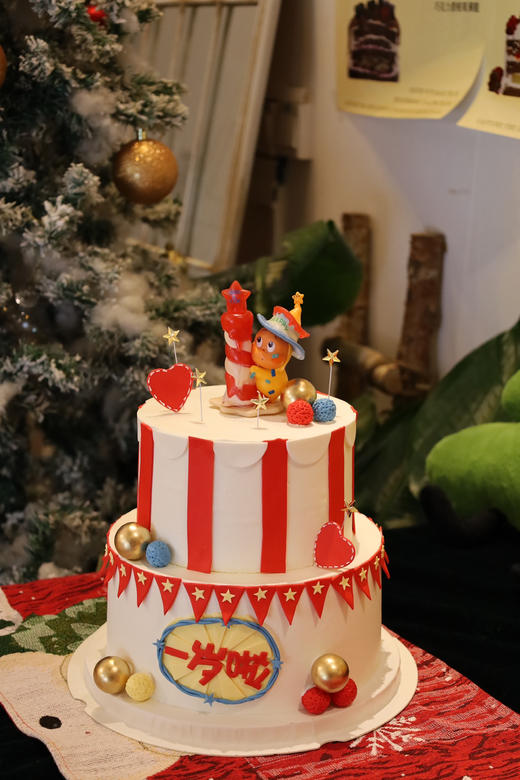 双层许愿星星人蛋糕 商品图1