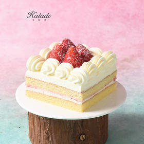 草莓厚切蛋糕