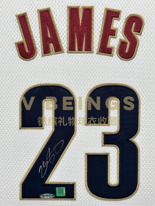 收藏系列 詹姆斯 骑士队23号白色 亲笔签名球衣  商品图2