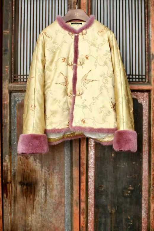 盛唐牡丹|松花黄缠枝褔蝶真丝水貂棉外套色 商品图0