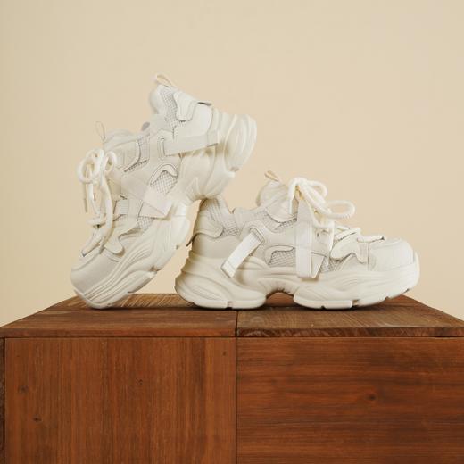 【薄绒内里】西村名物2026年春季新款舒适透气厚底防滑薄绒内里老爹鞋X26AM17501 商品图4