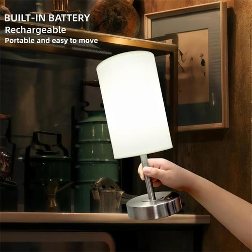 意大利 MADCKDEDRT 充电式LED台灯 纺织布灯罩 金属底座 客厅卧室氛围台灯 商品图4