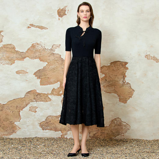 EITIE爱特爱气质新中式立领盘扣显瘦黑色连衣裙春季新款8107803 商品图1