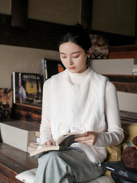 盛唐婧 | 水貂毛流苏扣皮草马甲 商品图2