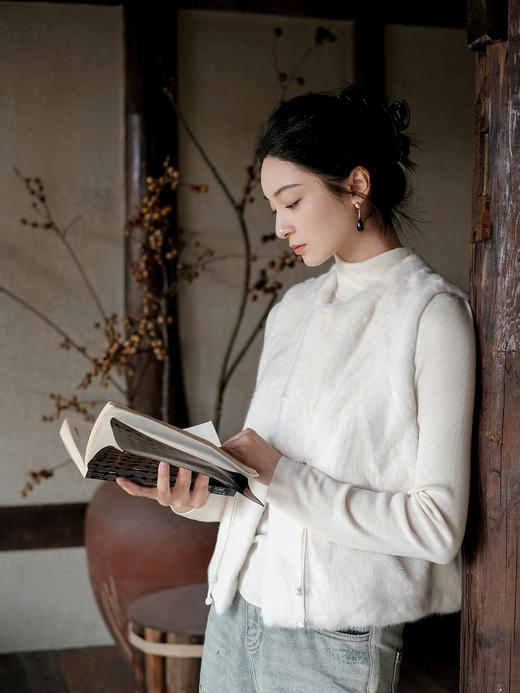 盛唐婧 | 水貂毛流苏扣皮草马甲 商品图3