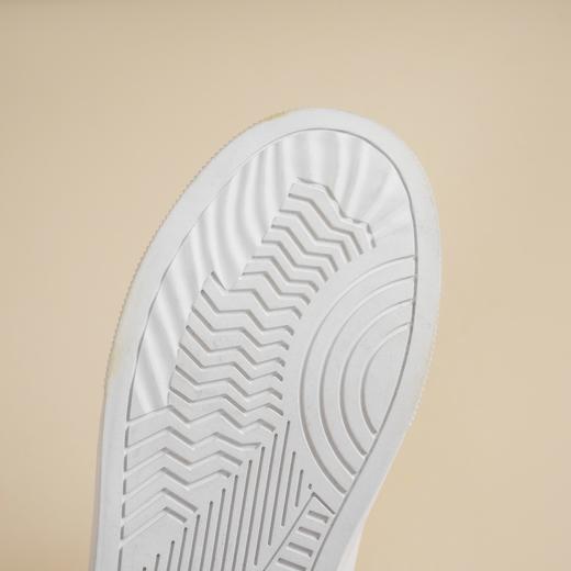 【牛皮革】西村名物2026年春季新款舒适透气平底防滑系带简洁大方小白鞋X26AM17251 商品图3