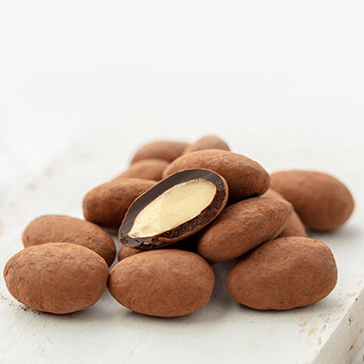 贝纳丝 巴旦木夹心黑巧克力制品（70%可可含量） 138g/袋 商品图4