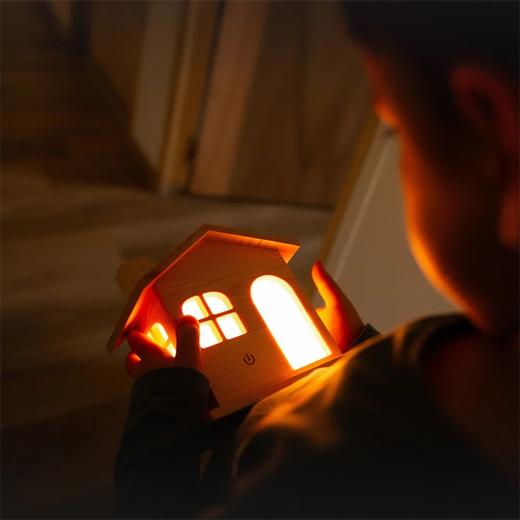 意大利 MAMA GAIA 天然木材小房子造型台灯 可调色LED温馨小夜灯床头灯 商品图5