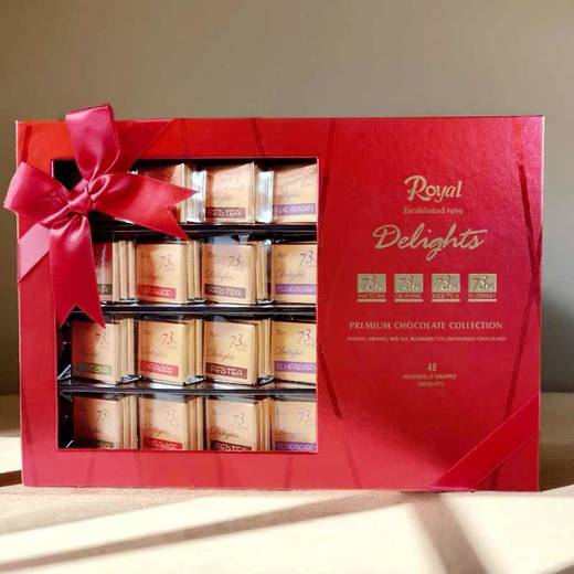 ROYAL 精装礼盒混味巧克力240g/045582 四种口味48小片 商品图0