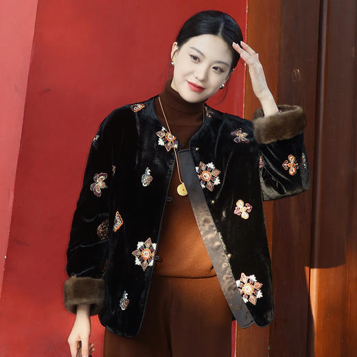 【预售7天】良木礼水貂鹅绒服（D251103460F） 商品图0