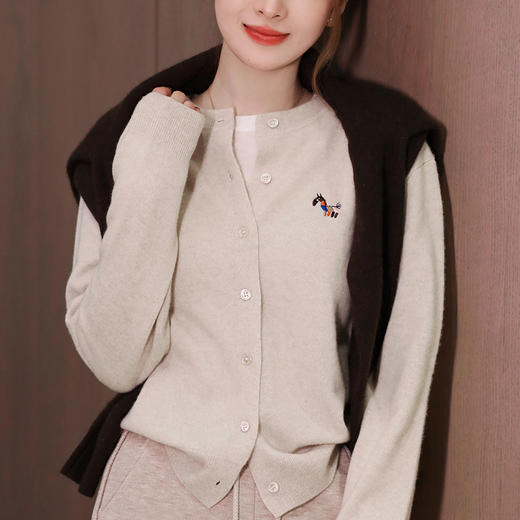 【预售7天】良木礼绣山羊绒开衫（3303F） 商品图0