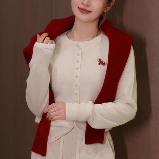 【特价不退换】【预售7天】良木礼小红马山羊绒开衫（3301F） 商品图2