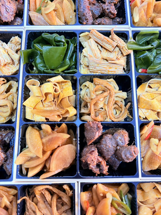 【卤味六拼】 鸭脖+腐竹+海带节+豆皮+白萝卜+面筋 商品图5