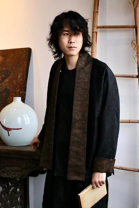 盛唐牡丹 | 暗金香云纱围巾领男士外套