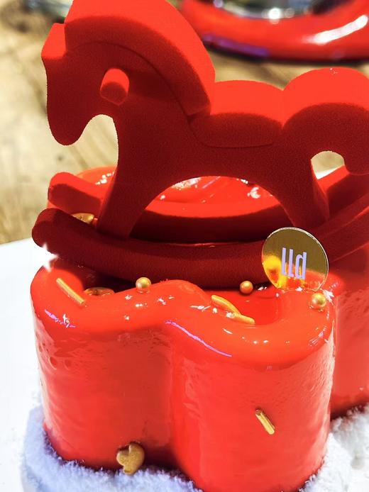 红“马”养人·慕斯蛋糕 商品图1