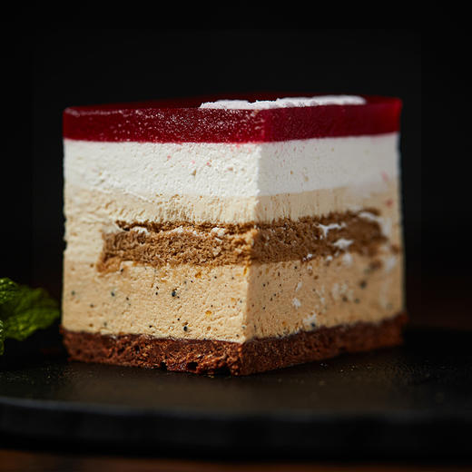 马年  黑松露慕斯蛋糕 巧克力榛子脆皮 商品图4