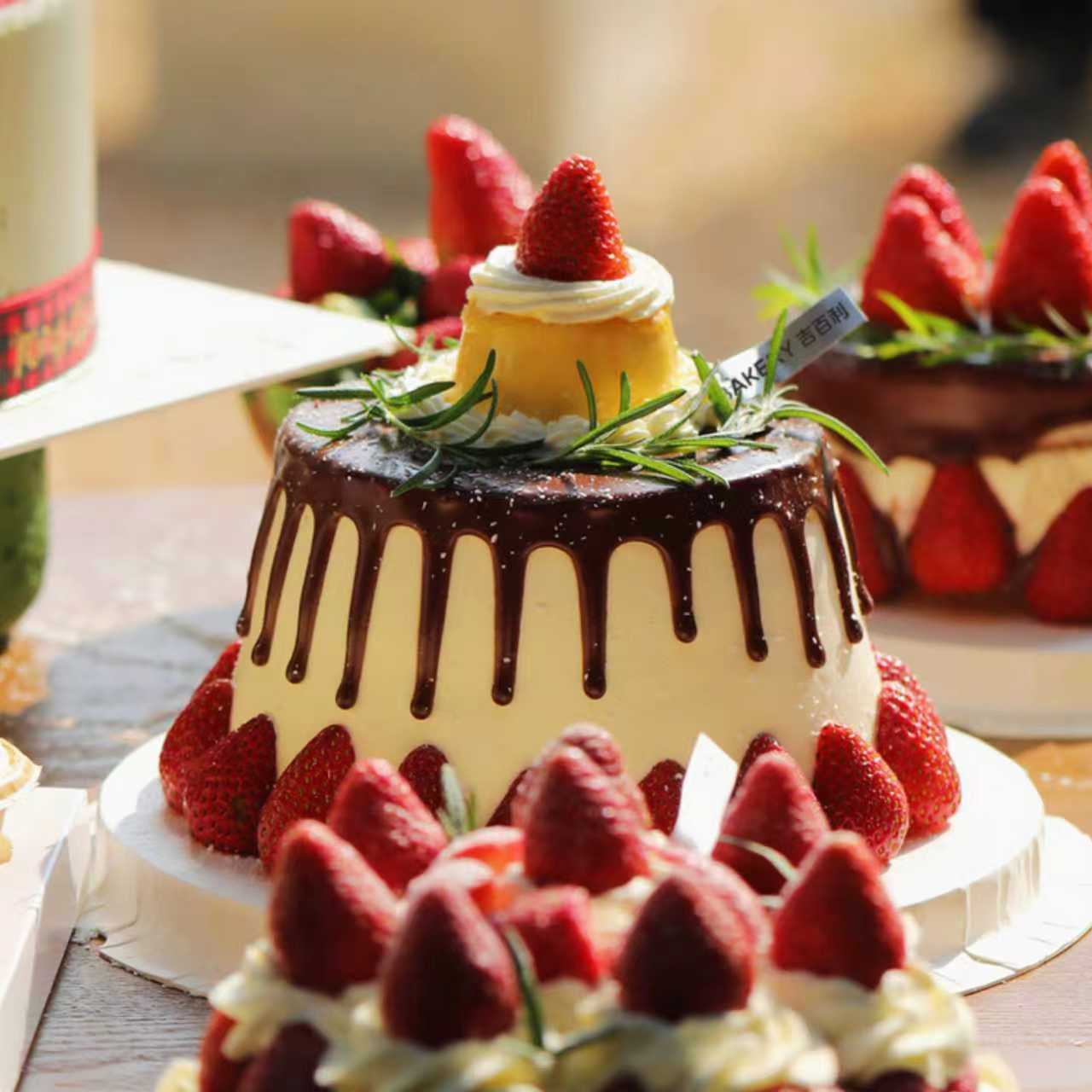 【轻甜蛋糕】草莓焦糖布蕾