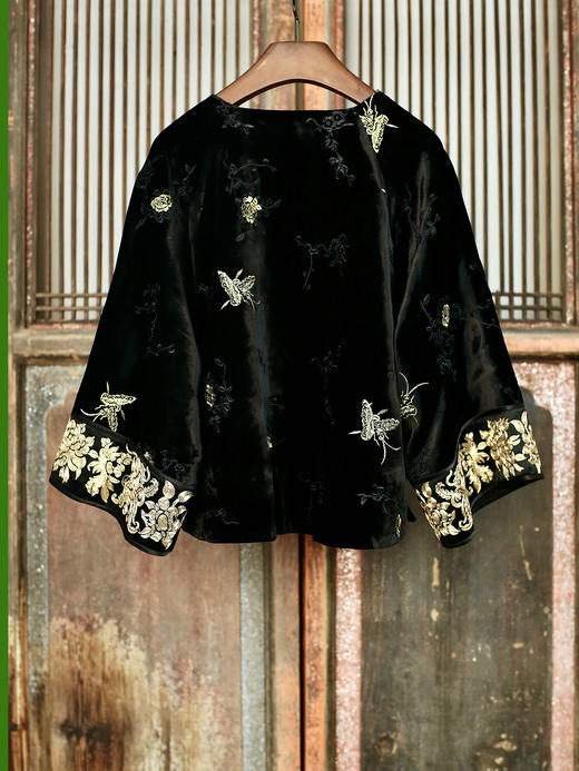 盛唐牡丹盛奢系列| 丝绒蝴蝶绣花盘金绣外套 商品图3