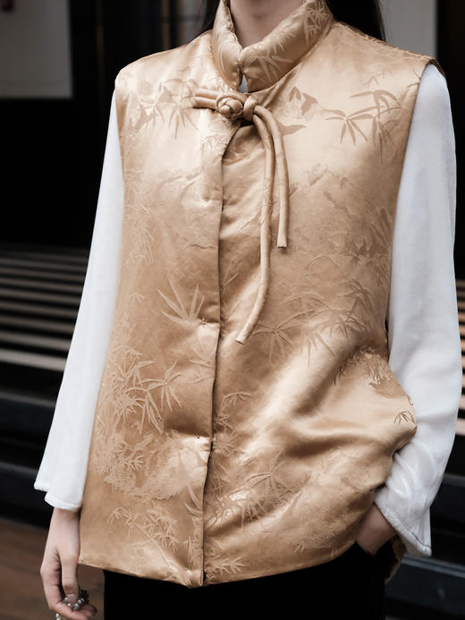 盛唐牡丹| 风清影竹重缎香云纱棉马甲 商品图1