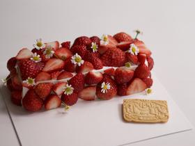 莓果巴斯克布朗尼