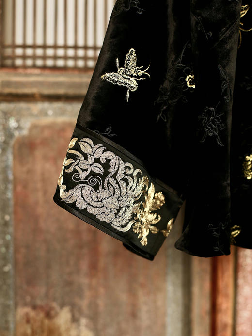 盛唐牡丹盛奢系列| 丝绒蝴蝶绣花盘金绣外套 商品图5