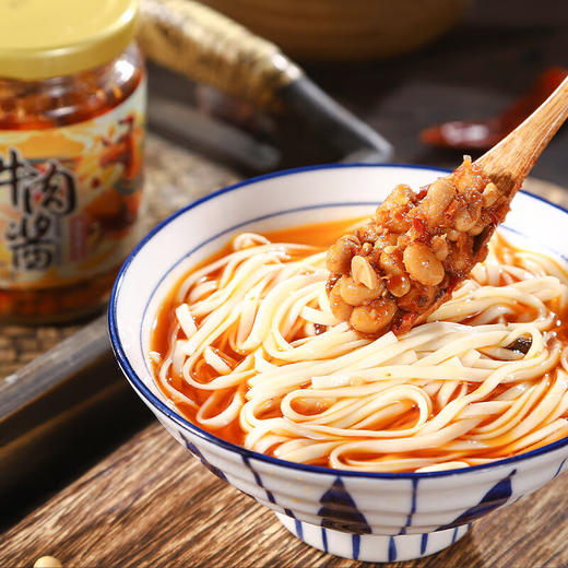 【酱香浓郁 下饭佐餐好搭档】荆裕优选酱香黄豆牛肉酱220g 商品图2