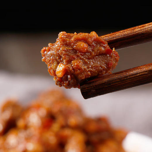 【牛肉酱 大块牛肉看得见 拌饭拌面神器】荆裕优选精品牛肉酱220g（新老包装随机发） 商品图3