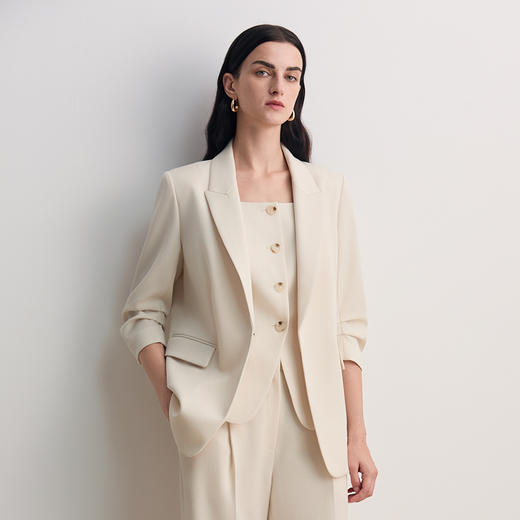 EITIE爱特爱气质干练修身七分袖显瘦西装外套2026春新款8503205 商品图2