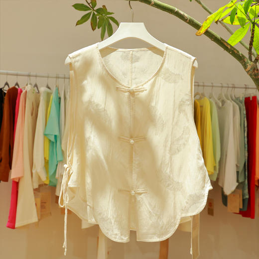 圆领马甲(24704741皦玉) 商品图0