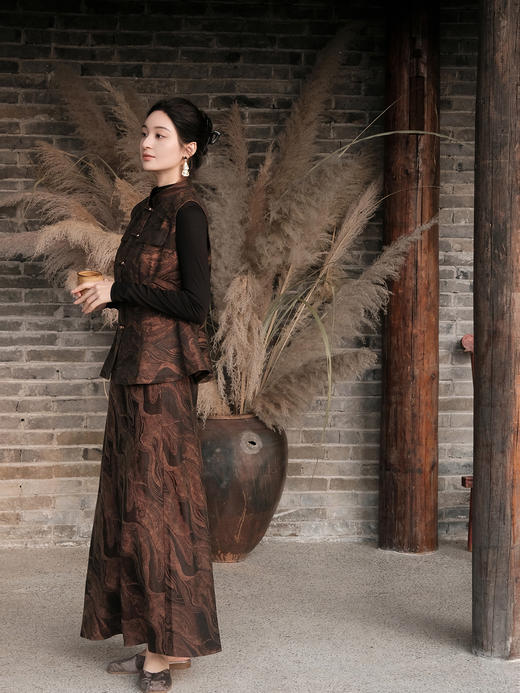 盛唐婧 | 轻奢鎏金沙漠香云纱时尚鱼尾裙 商品图4