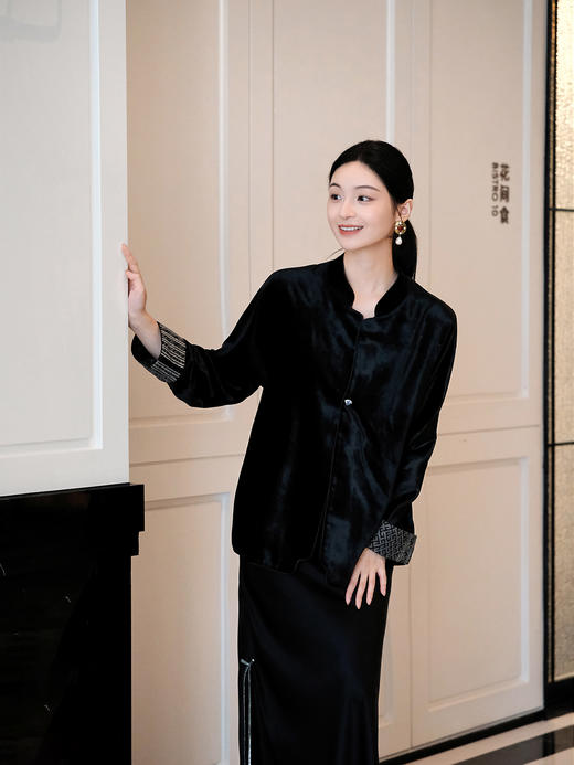 盛唐牡丹 | 丝绒拼锡绣袖口外套 商品图4