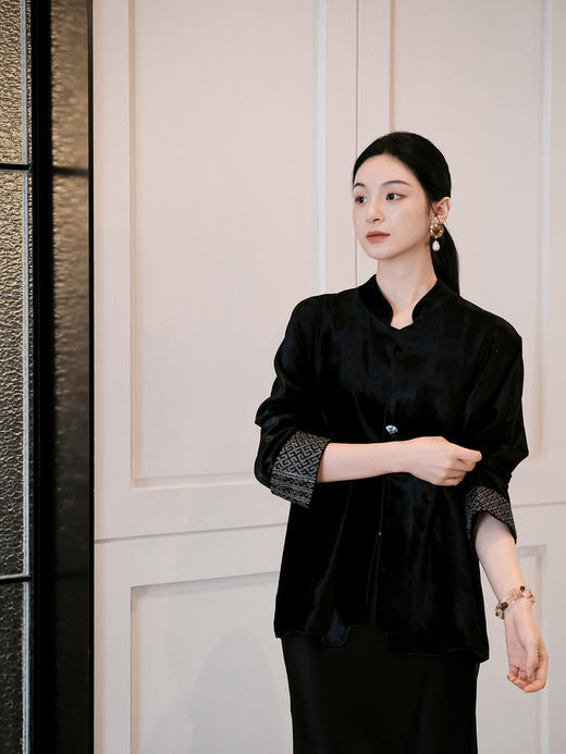 盛唐牡丹 | 丝绒拼锡绣袖口外套 商品图0