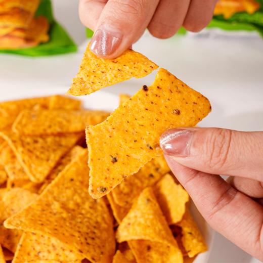 145g红白兔玉米片 烧烤味/干酪味/烤玉米味 追剧休闲锅巴零食 商品图1