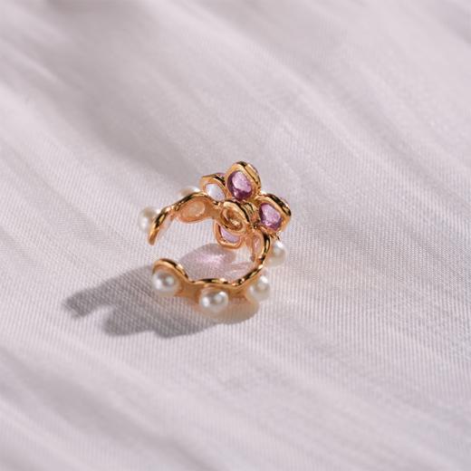 北京仓｜Gripoix Paris-Pearls and Flower-流光红 花朵 琉璃 耳廓夹［法国设计师］ 商品图3