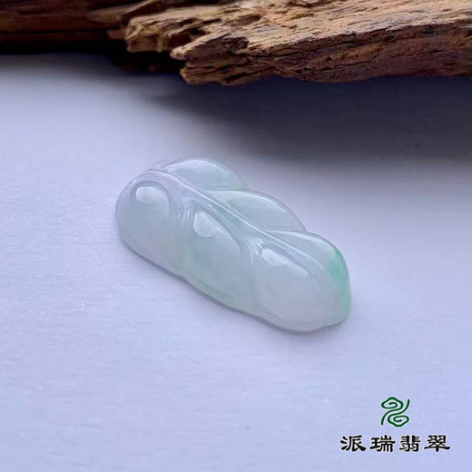 派瑞翡翠 翡翠挂件 糯种 飘翠 商品图3