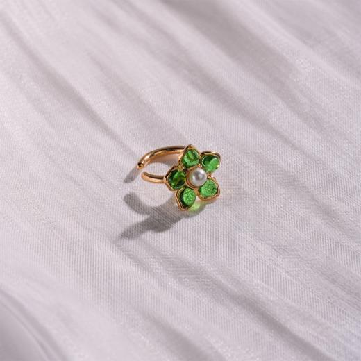 北京仓｜Gripoix Paris-Flower-透芽绿色 花朵 琉璃 耳廓夹［法国设计师］ 商品图4